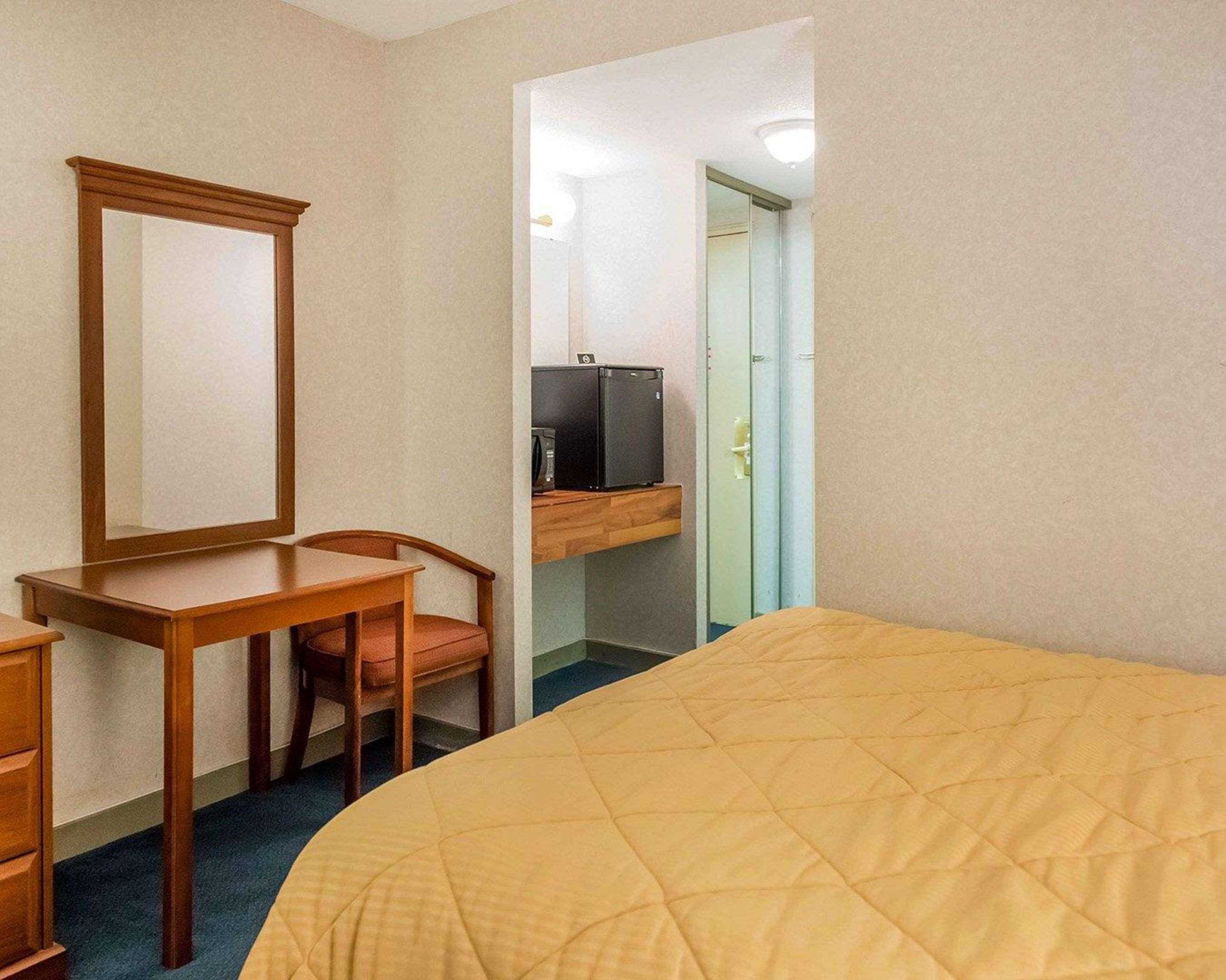 Econo Lodge Smiths Falls Exteriér fotografie